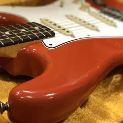 Fender  Stratocaster relic messe Yuriy Shishkov Masterbuilt 1960 Red image 2