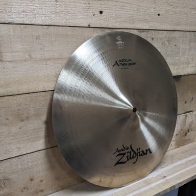 Zildjian 16" A Series Medium Thin Crash Cymbal 1982 - 2012 - Traditional image 2