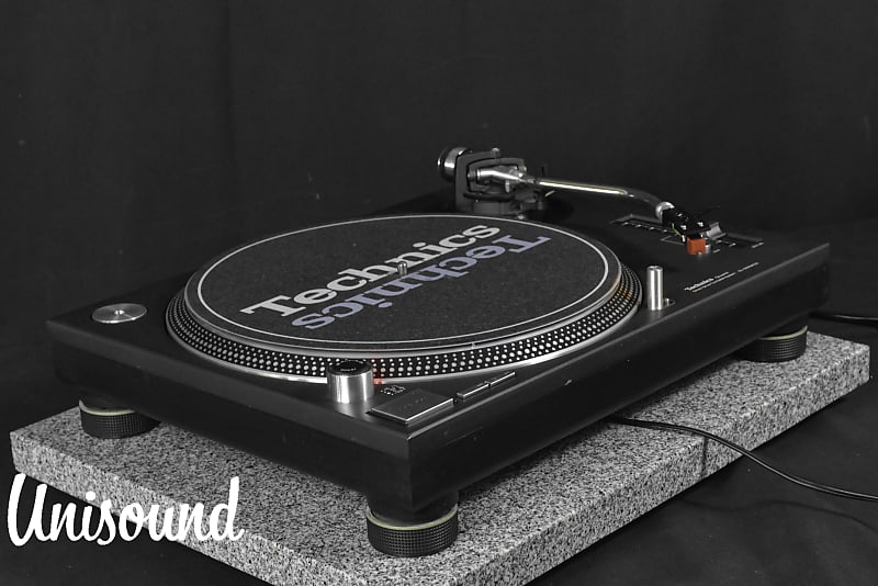 Technics SL-1200MK3D Black direct drive DJ turntable in Very