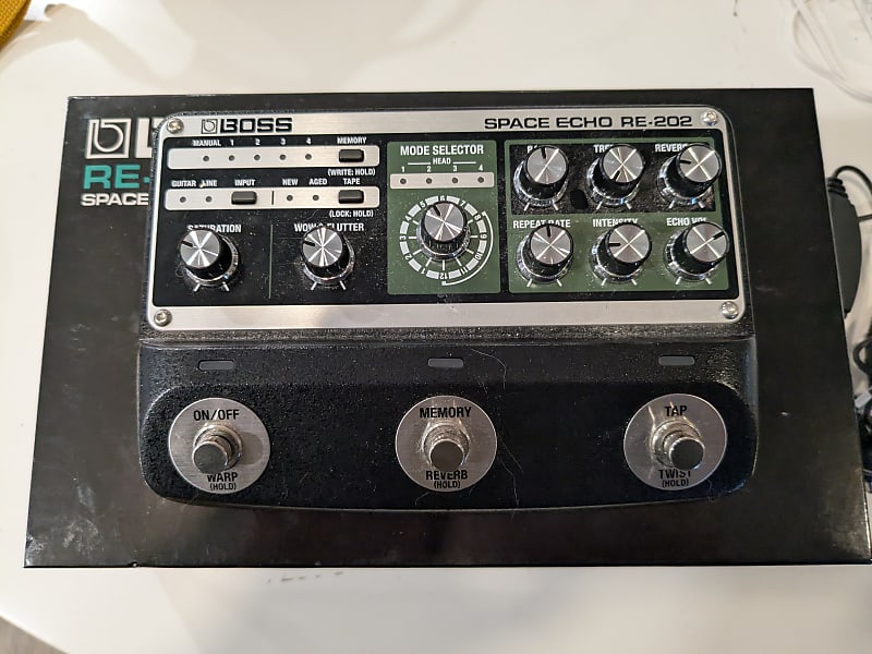 Boss RE-202 Space Echo