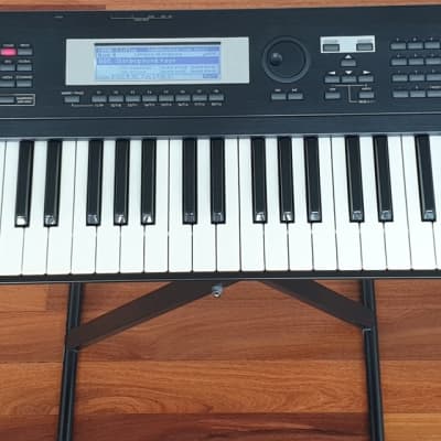 Korg TR76 76-Key Music Workstation Keyboard | Reverb Croatia