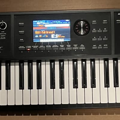 Roland FA-06 61-Key Music Workstation, adapter, pedal, 4GB SD CARD, songbook