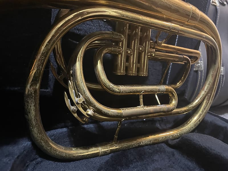 King 1122 Mellophone (Marching French Horn) - Brass | Reverb