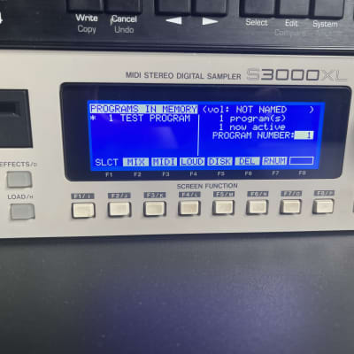 Akai S3000XL MIDI Stereo Digital Sampler 1996 - White