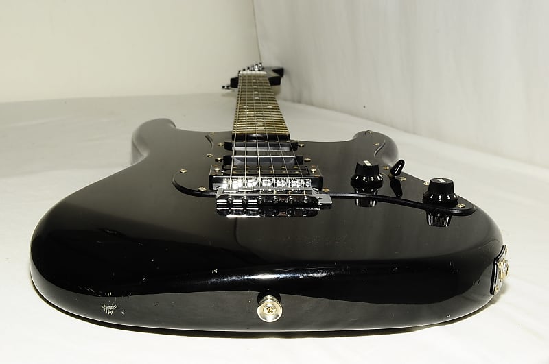 Fernandes Japan SSH-40 Limited Edition Electric Guitar Ref