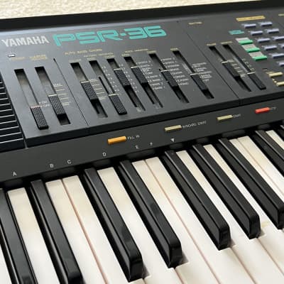 Vintage Yamaha PSR-36 FM Synthesizer