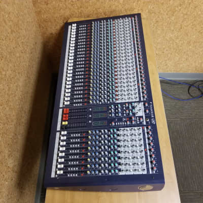 Soundcraft LX7 II 32-Channel Professional Audio Mixer | Grade B image 10