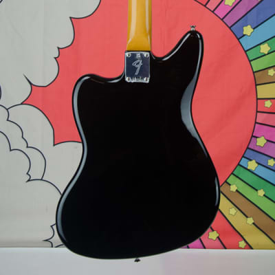Fender VINTERA® II '70S JAGUAR® Electric Guitar, Deluxe gig bag image 6
