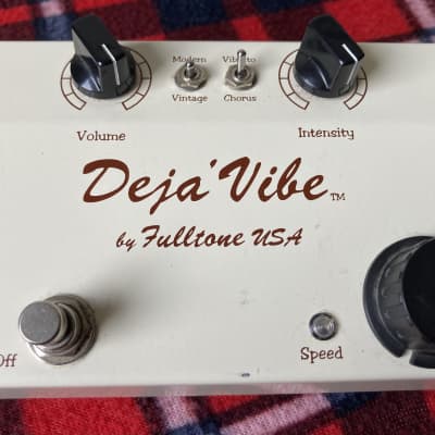 Fulltone Mini Deja Vibe - White for sale