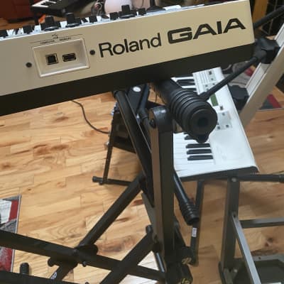 Roland SH-01 GAIA 37-Key Digital Synthesizer image 3