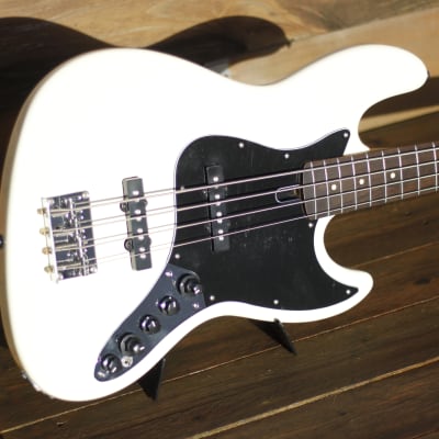Sire Marcus Miller V3 2018 - Vintage White image 3