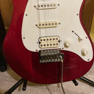 Peavey Raptor Plus HSS Electric Guitar w/ Tremolo Northeast Red w/ Rosewood Fretboard image 2