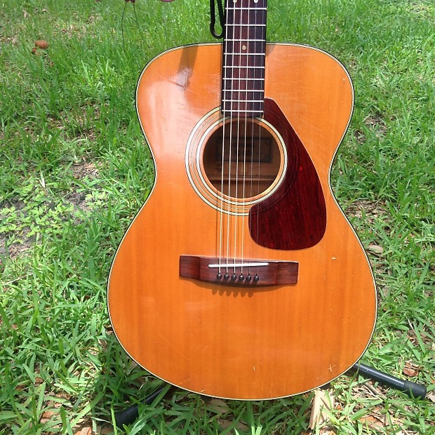 Yamaha fg 100 top
