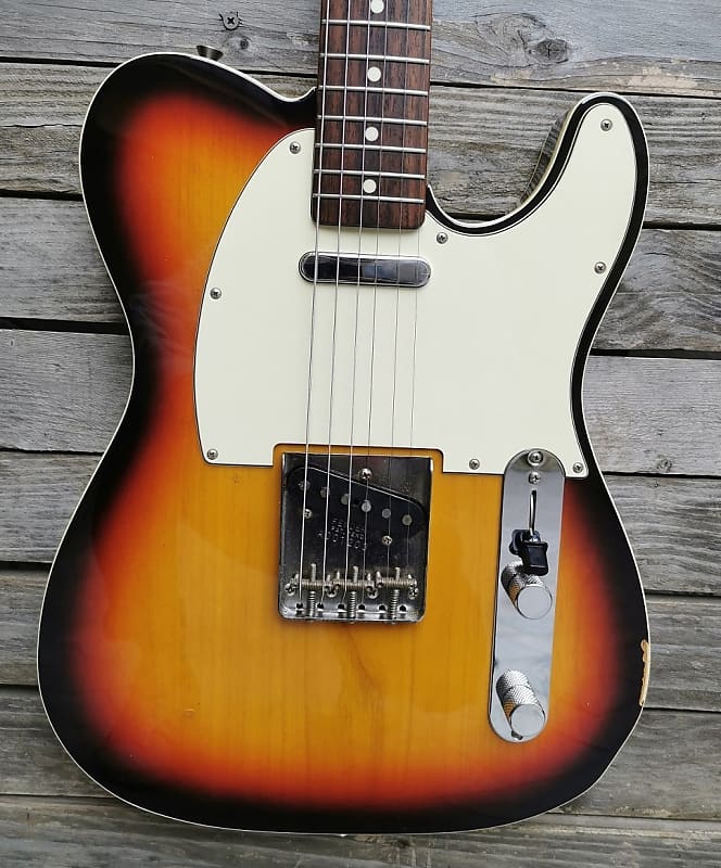 Fender Telecaster TL62B 75TX 3ts Sunburst A Serial with case