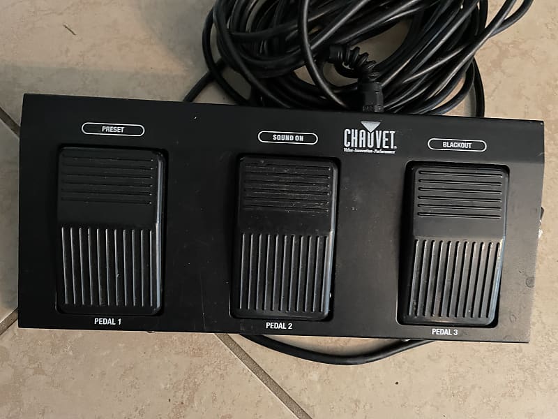 Chauvet 4 play footswitch 2000’s Black Reverb