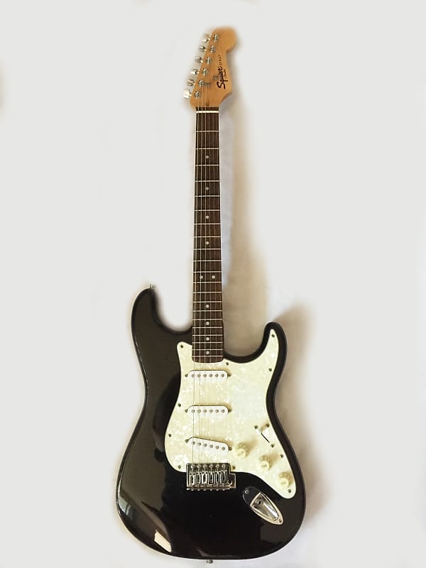 Squier 2024 strat cxs