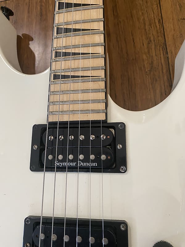 jackson dk2m（ピックアップ無しにしたので値下げ中）