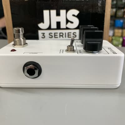 JHS 3 Series Reverb 2020 - Present - White image 8