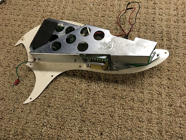 Line6 VARIAXシリーズ エレキギターVariax 600 Blue中古()売却