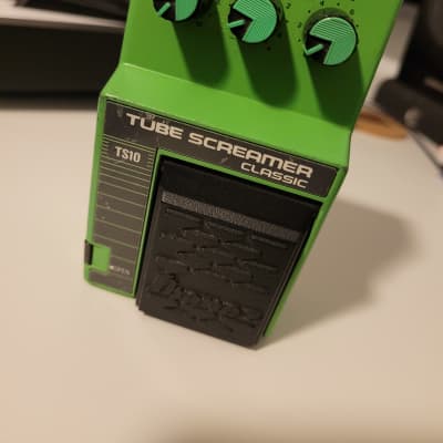 Ibanez TS-10 Tube Screamer Classic with Box, Signed Pre Ibanez TS-10 Tube Screamer Classic with Box, Signed Pre