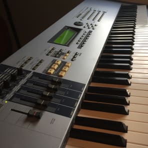 Yamaha Motif ES 8, rare keyboard,  near mint condition