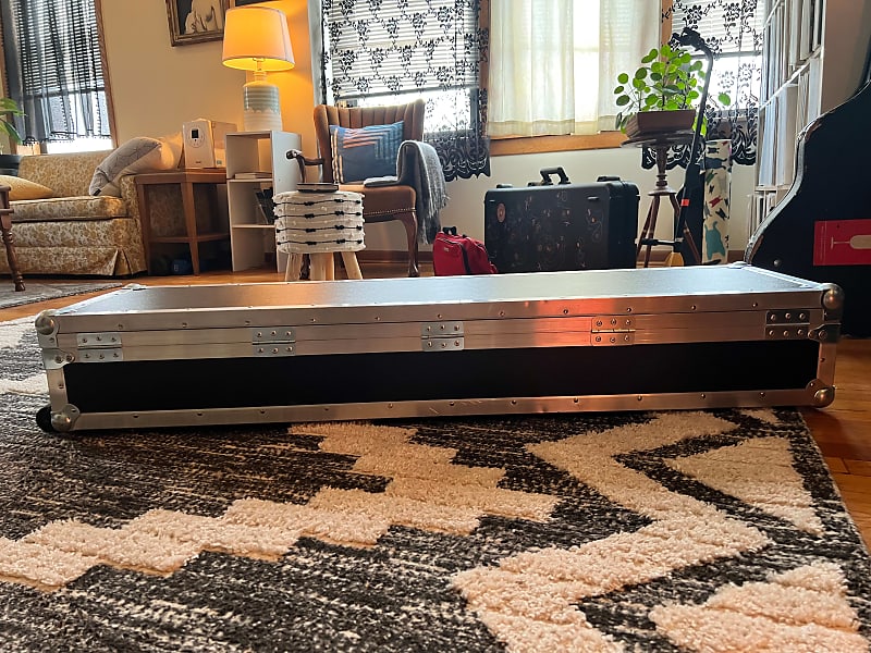 Roadcases 88Key Keyboard Road Case with Wheels Reverb