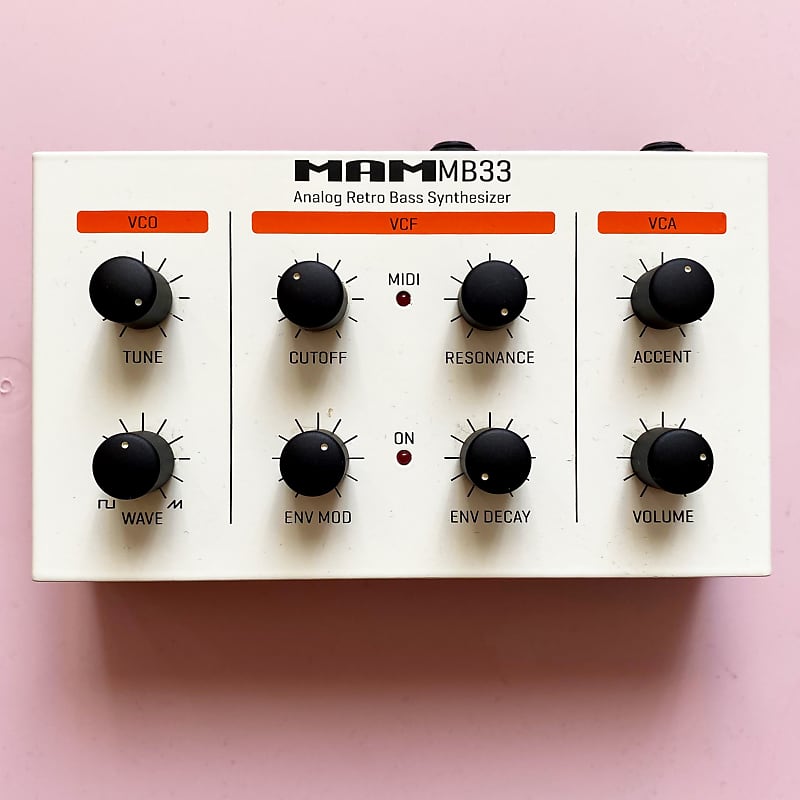 MAM MB33 Retro Analog Bass Synthesizer (303 clone)!