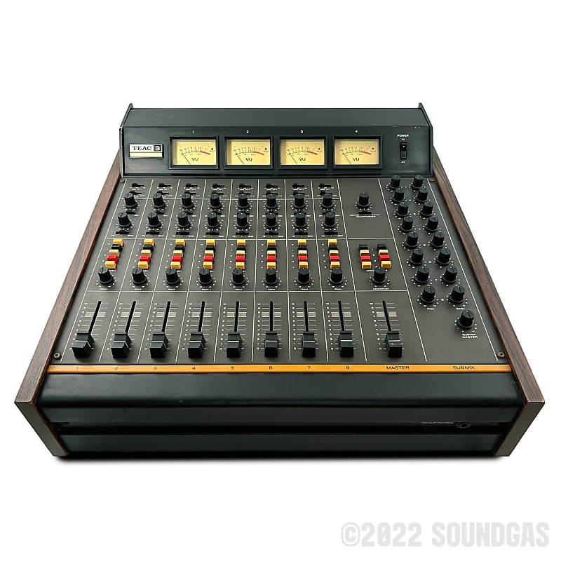 【送料込み】TEAC TASCAM 8chオーディオミキサー MODEL 3 TEAC3 M-3 TASCAM 8ch AUDIO MIXER オーディオミキサー 音響 8