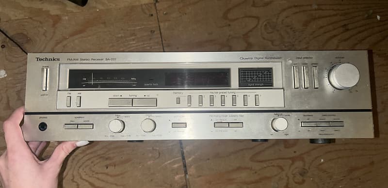 Technics SA-222 AM/FM Stereo Receiver  			