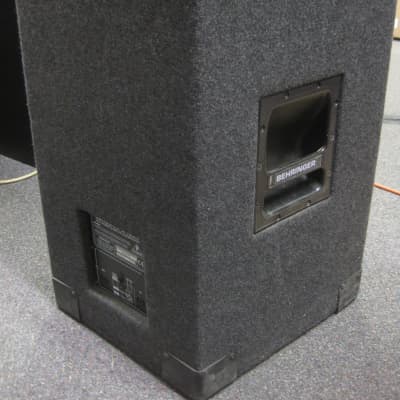 Behringer Eurolive B1520 15" 2-way 200W PA Passive Speaker image 4