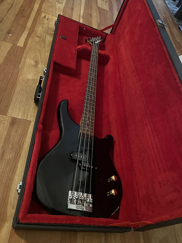 Washburn B-2 MIJ 1980’s Bass w/ OHSC - Gloss Black | Reverb