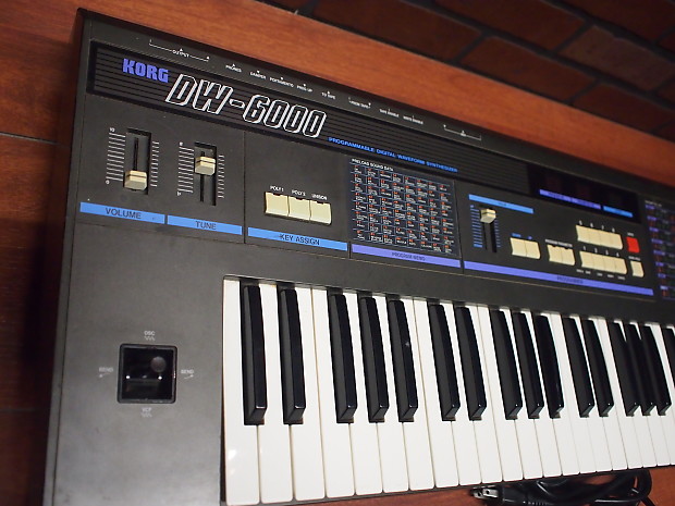 貴重！シンセサイザー　KORG DW-6000 コルグ 貴重！シンセサイザー KORG DW-6000 コルグ Korg DW-6000