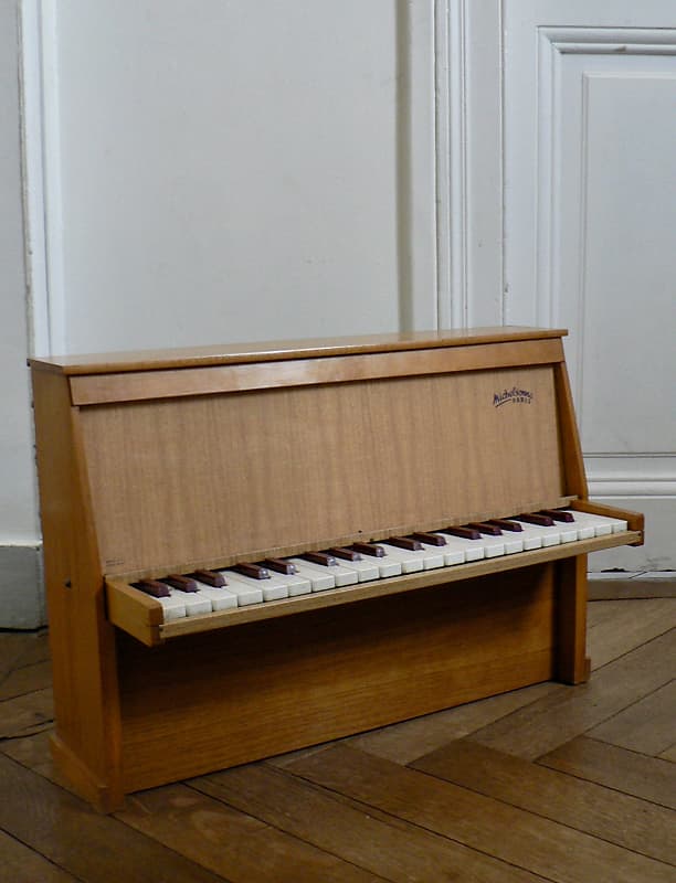 Mini piano en bois