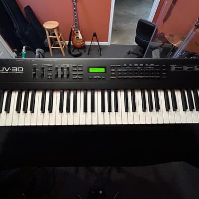 Roland JV-30 61-Key Multi-Timbral Synthesizer 1991 - 1992 - Black