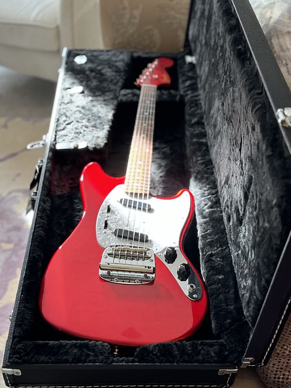 Fender MIJ Traditional '70s Mustang 2018-2020 Japan - Candy Apple Red