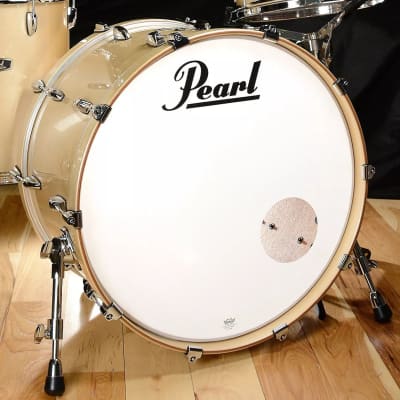Pearl FW2414BX Wood Fiberglass 24x14" Bass Drum