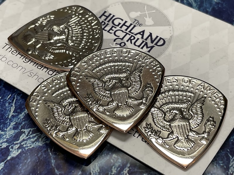 The Highland Plectrum Co. One 1974 USA Half Dollar Coin Pick/Plectrum image 1