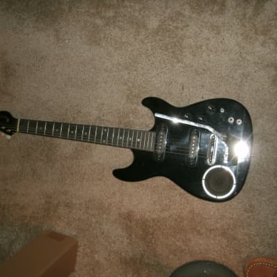 80's or 90's Synsonics Terminator guitar black with built in speaker SEE  VIDEO | Reverb