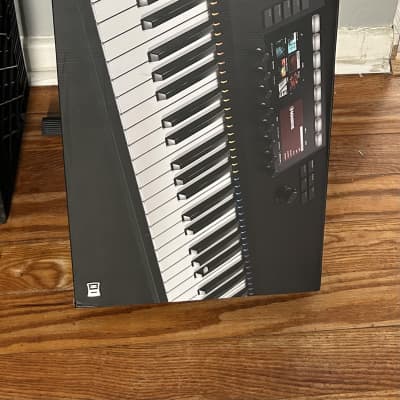 Native Instruments Komplete Kontrol S49 MK2 NI 25 Retrospective