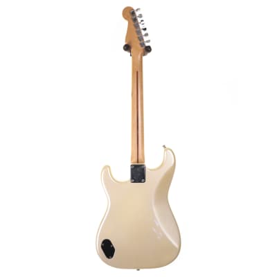 Fender Japan Contemporary Stratocaster Deluxe HSS 1985, Frosted White image 9