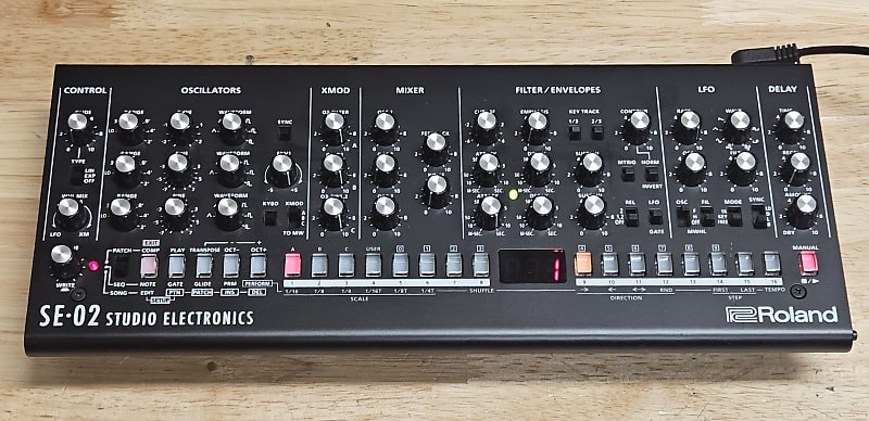 Roland SE-02 Boutique Series Synthesizer Sound Module | Reverb