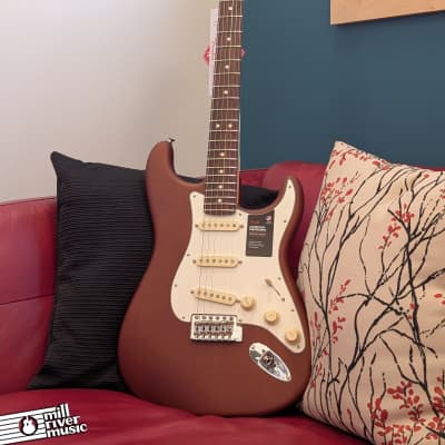 Fender American Performer Sassafras Stratocaster®, Rosewood Fingerboard, Mocha w/ Gig Bag image 3