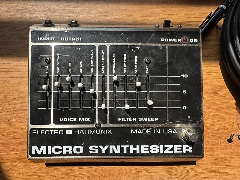 Electro-Harmonix Micro Synthesizer