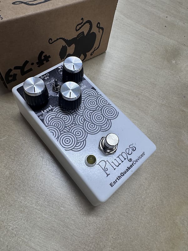 EarthQuaker Devices Plumes