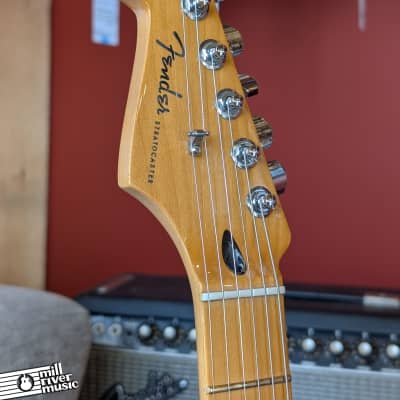 Fender Player Plus Left-Handed Stratocaster Sunburst 2022 Used image 3