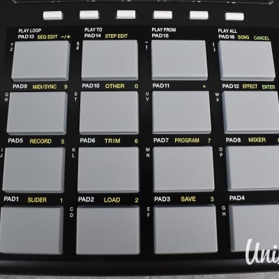 Akai MPC1000 Professional Music Production Center in Excellent Condition image 9
