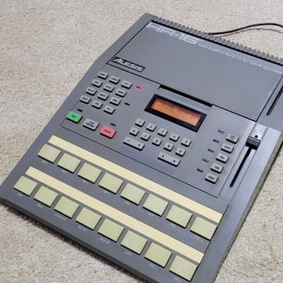 Alesis HR-16 High Sample Rate Drum Machine 1980's - Grey