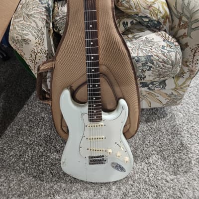 Fender Mexico　Road house　ストラトキャスター 楽天市場】Fender Mexico（フェンダー）Deluxe Roadhouse