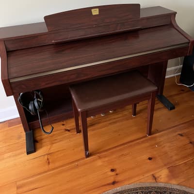 Yamaha Clavinova clp330 Cherry