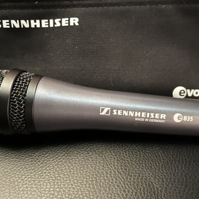 Sennheiser e835 Handheld Cardioid Dynamic Vocal Microphone 1998 - Present - Dark Grey